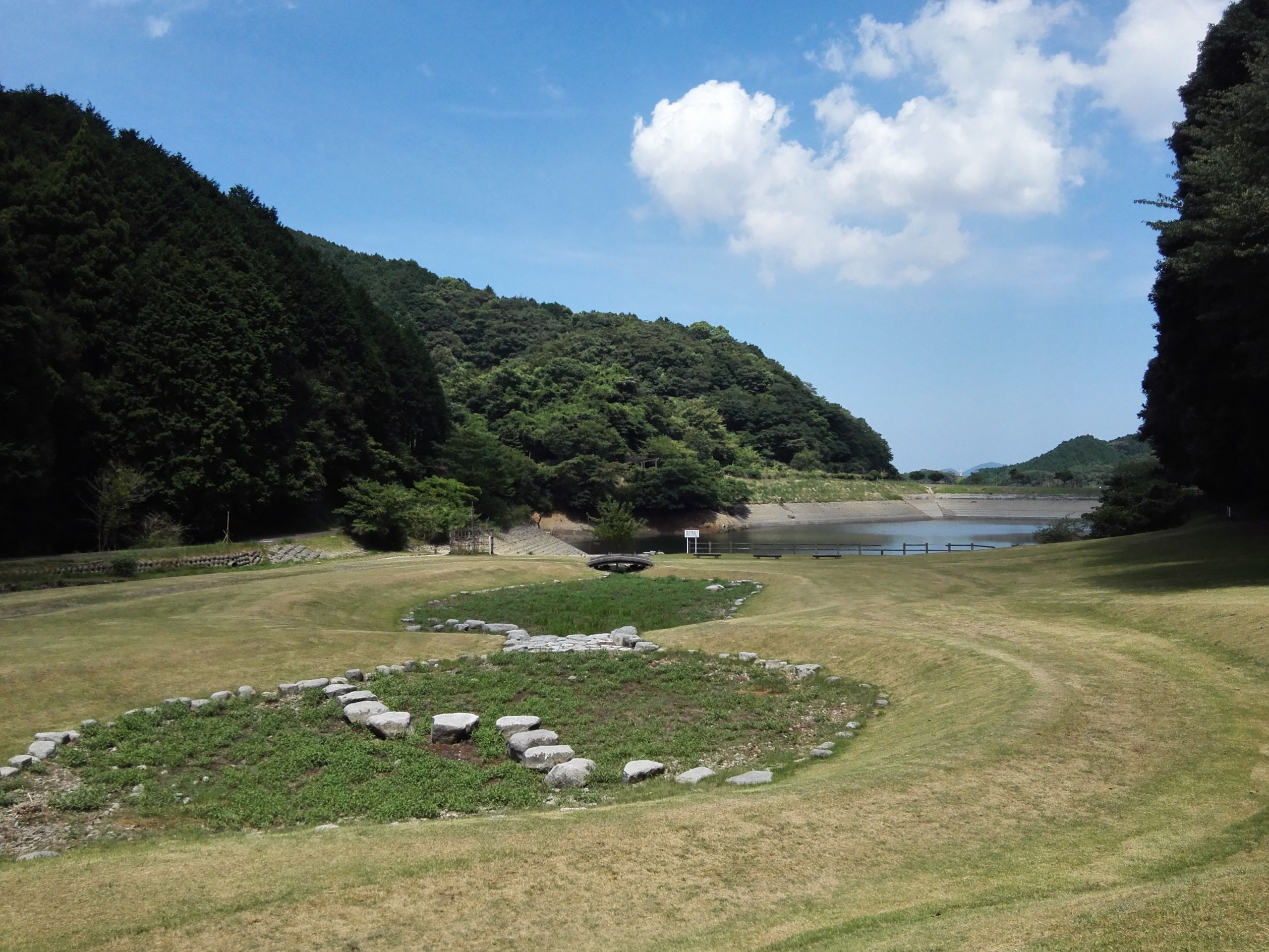 薬王寺水辺公園