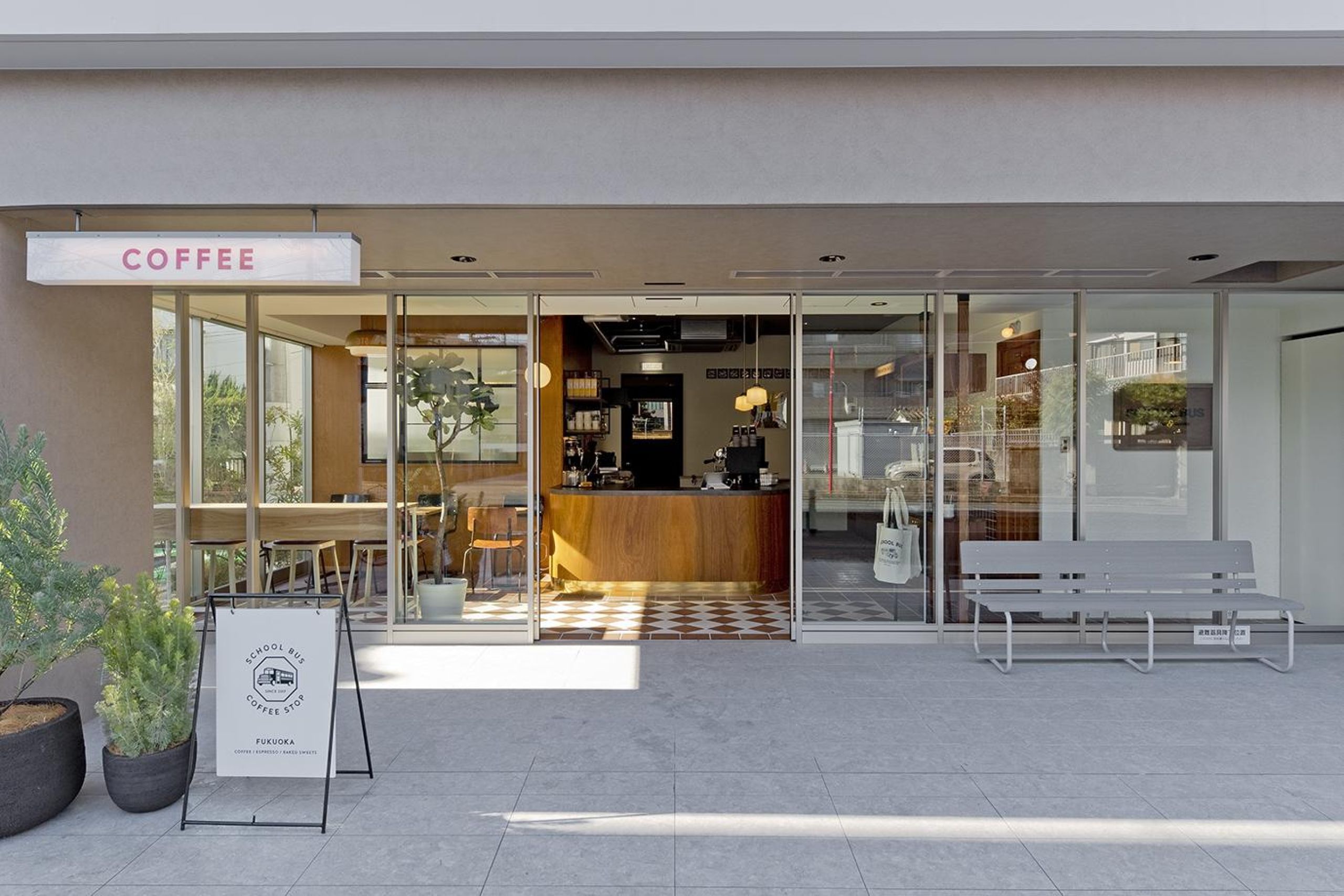 SCHOOL BUS COFFEE STOP FUKUOKA