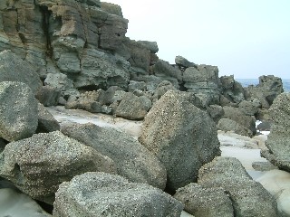 馬蹄岩