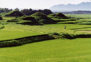 新原・奴山古墳群